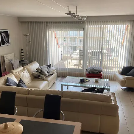Ruim En Zonnig 2 Slaapkamer App Met Zongericht Terras Apartmán *